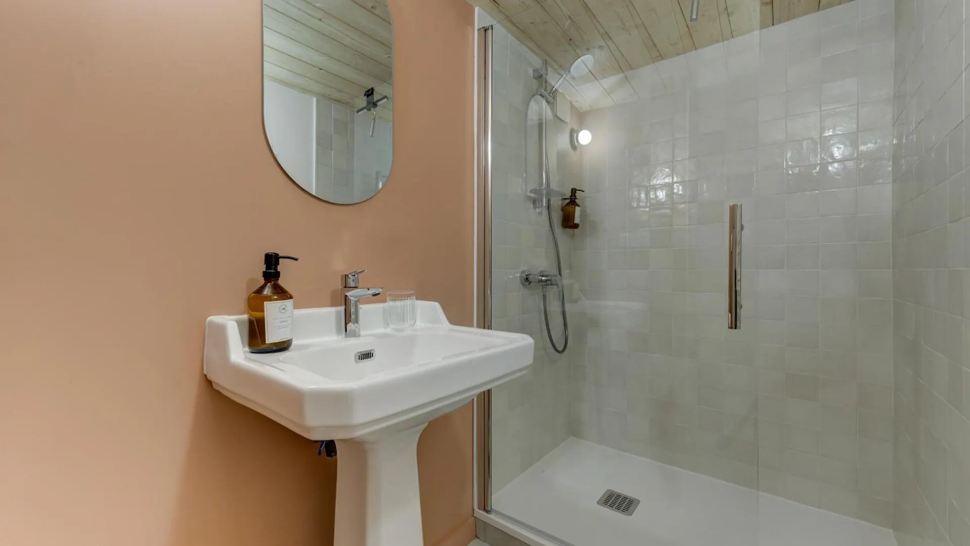 Nocnoc Le Balme Aparthotel Lyon France